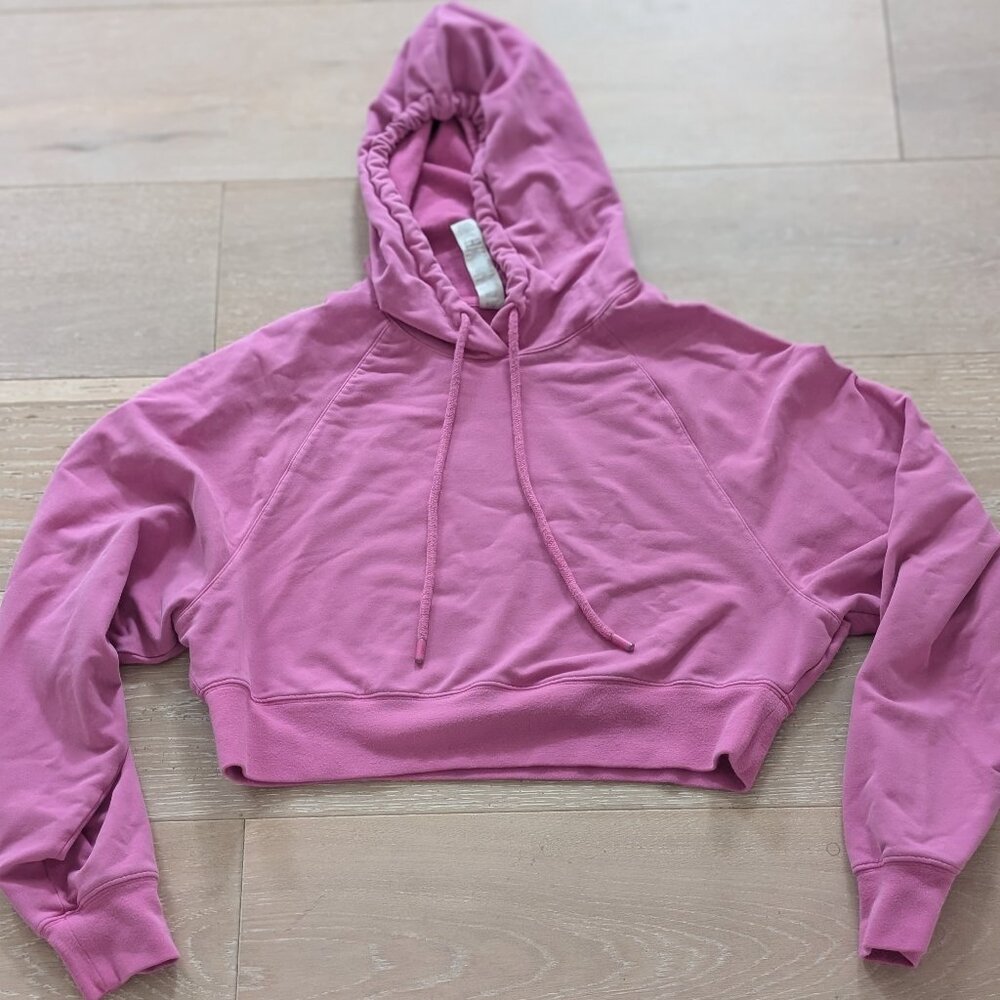 Alo cropped pink long sleeve hood, size XS